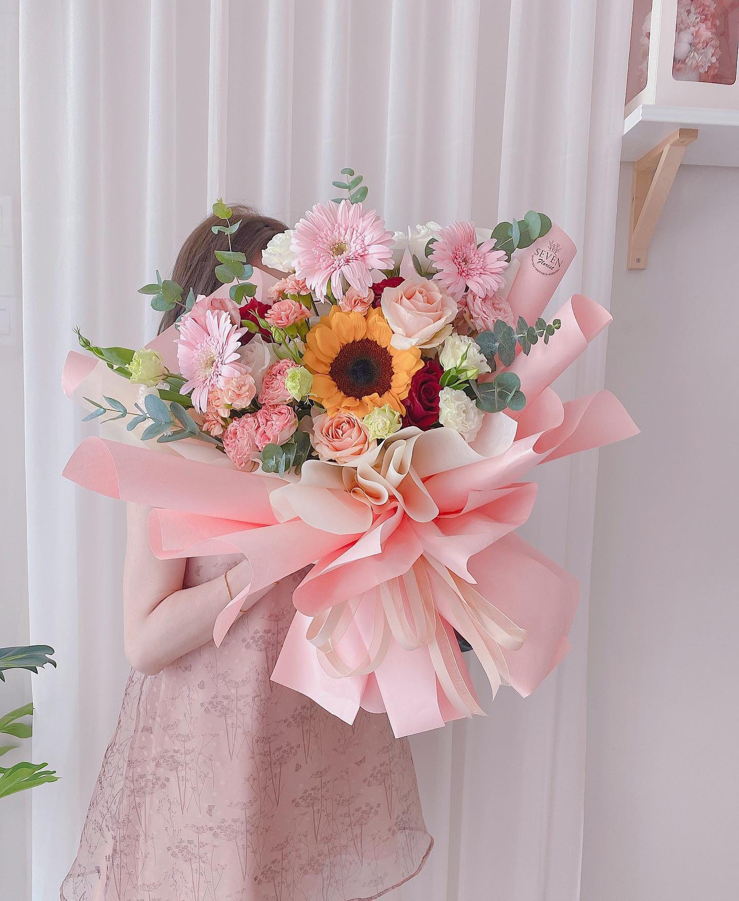 seven florist flower bouquet garden of hapiness 01