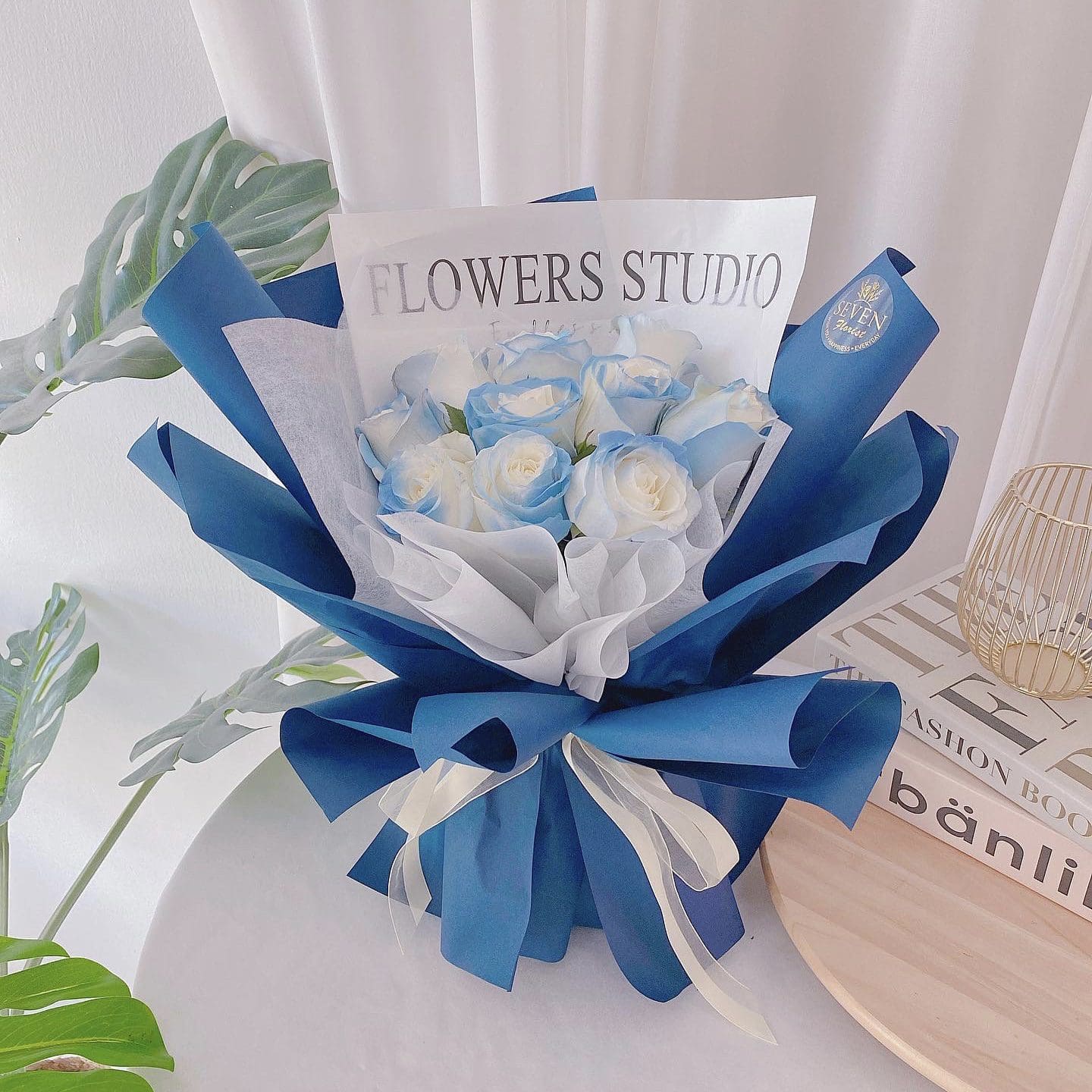 seven florist ice blue 01
