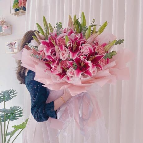 seven florist lily love 01
