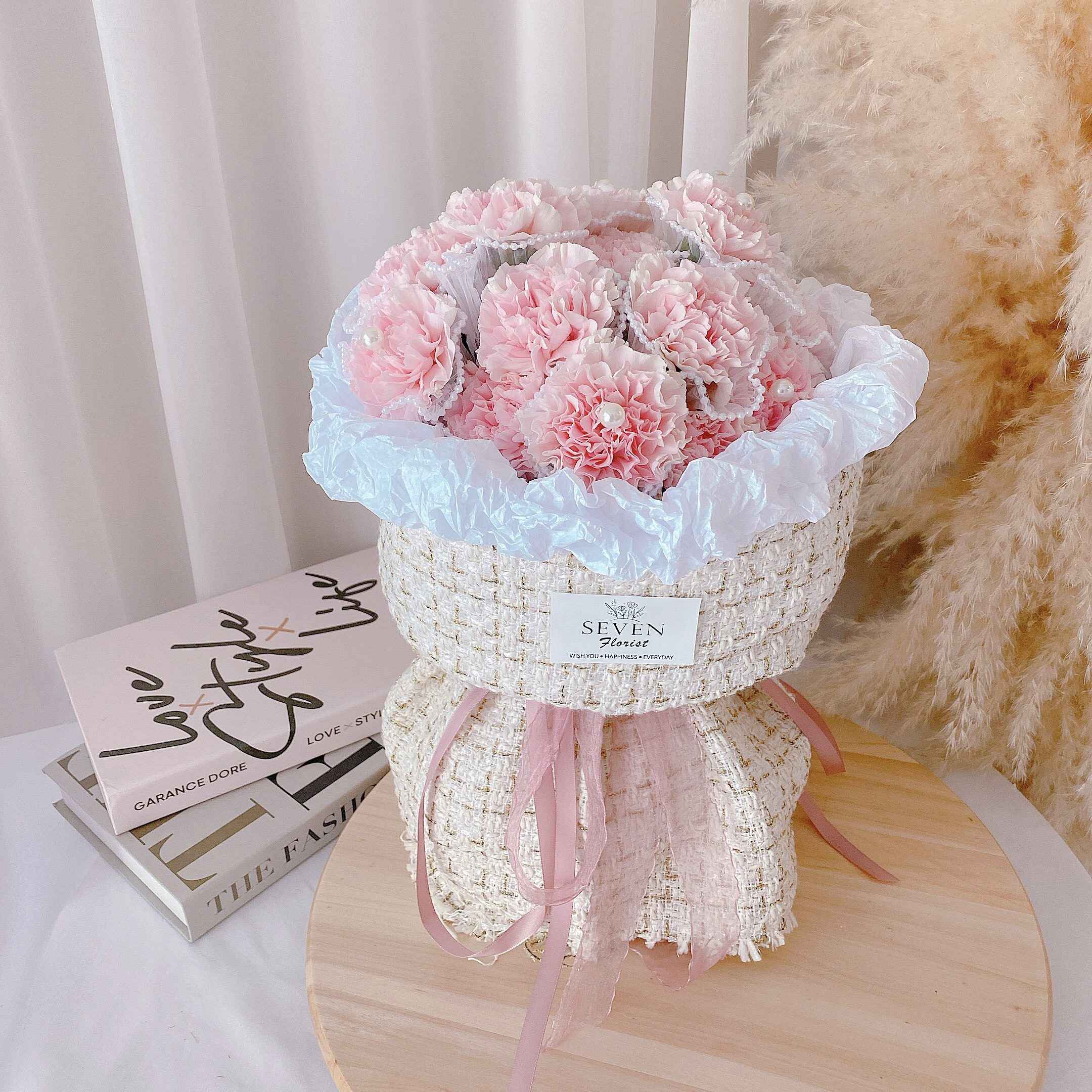 seven florist pearly carnation 01