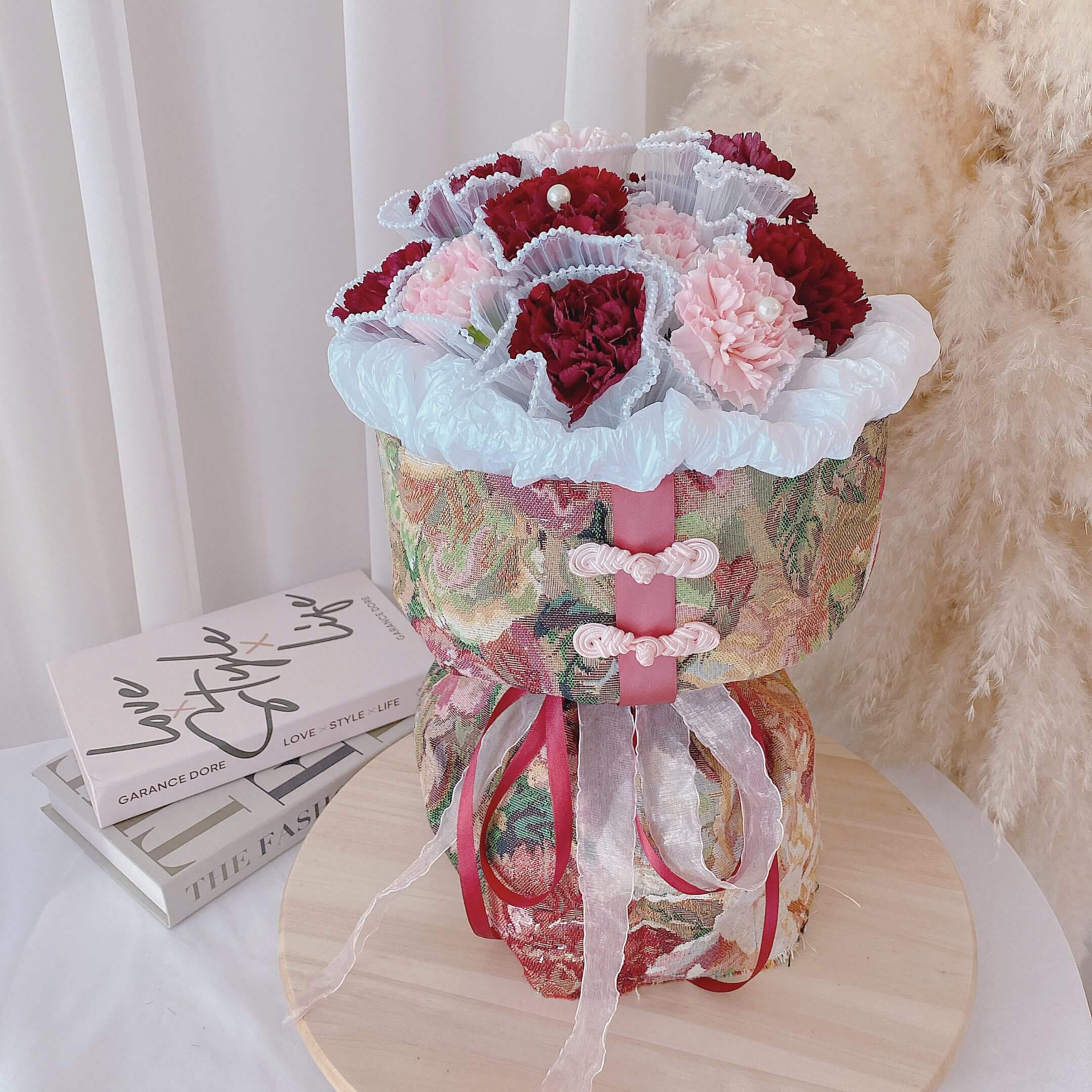 seven florist vintage carnation 02