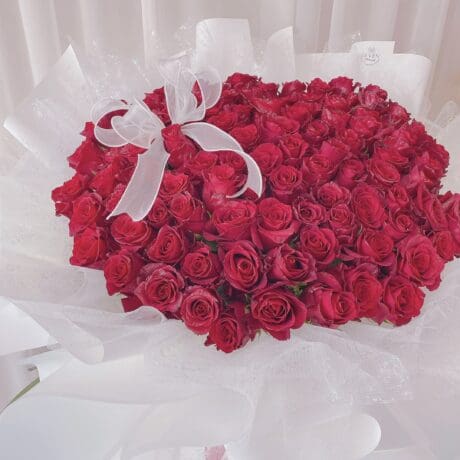 seven florist 99 rose white wrap 02
