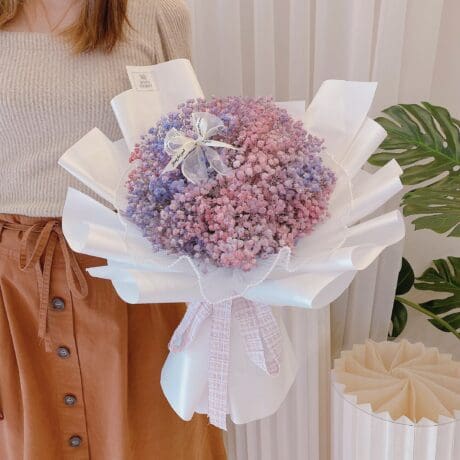 seven florist dreamy baby breath aurora