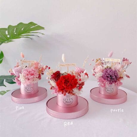 seven florist preserved carnation flower box1